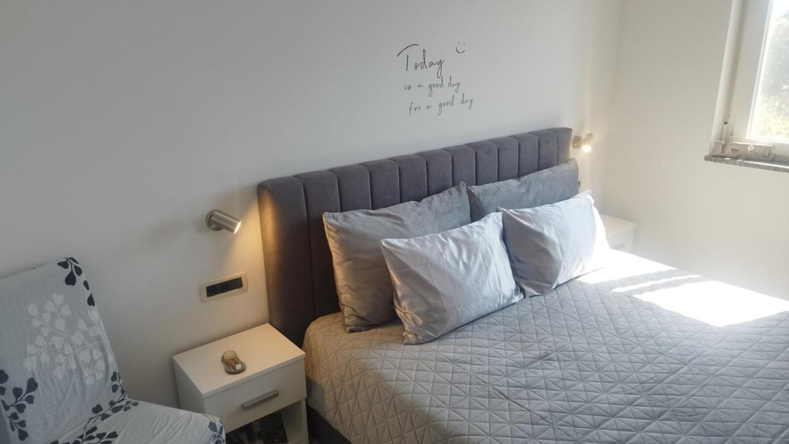 Crystal Apartment Umag Eksteriør bilde